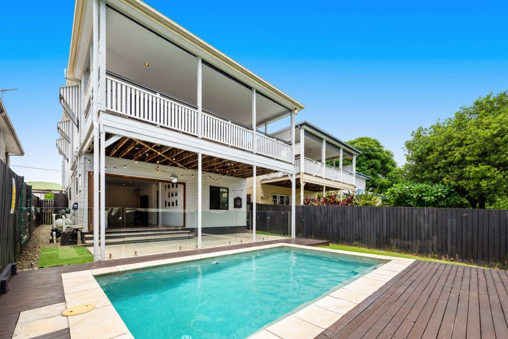 130 Shrapnel Rd, Cannon Hill, QLD 4170