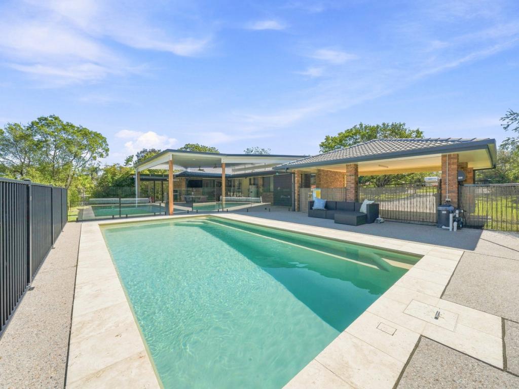 67 Elaine St, Karalee, QLD 4306