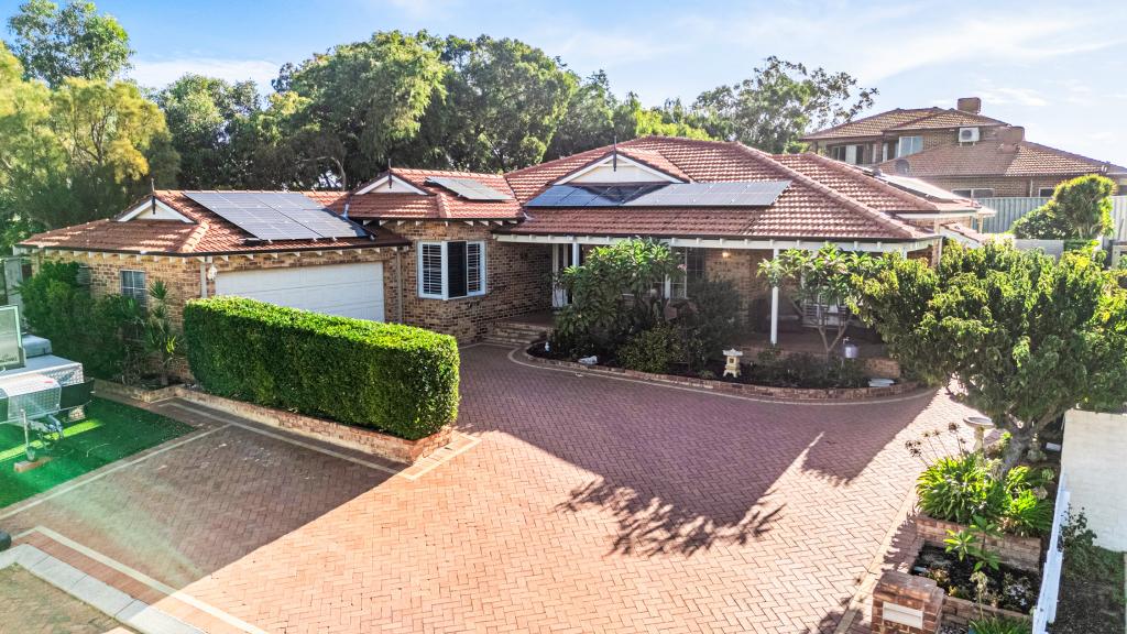 24 Robertson Ct, Kingsley, WA 6026