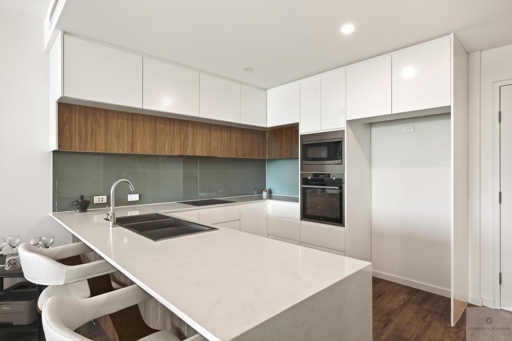 B302/72 Glendower St, Gilead, NSW 2560