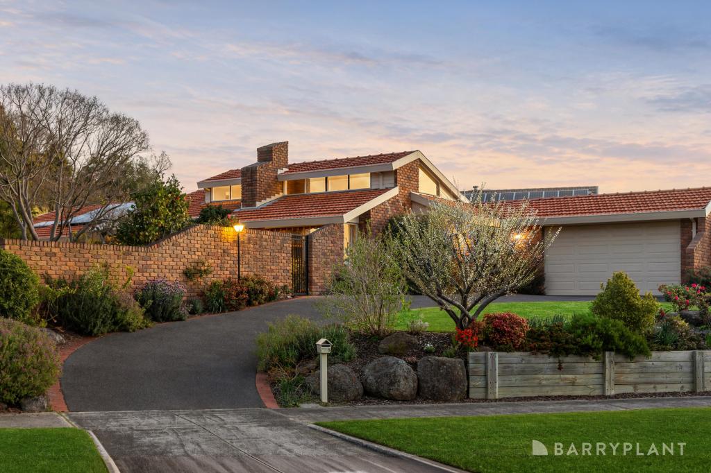 8 Glen Orchard Cl, Templestowe, VIC 3106