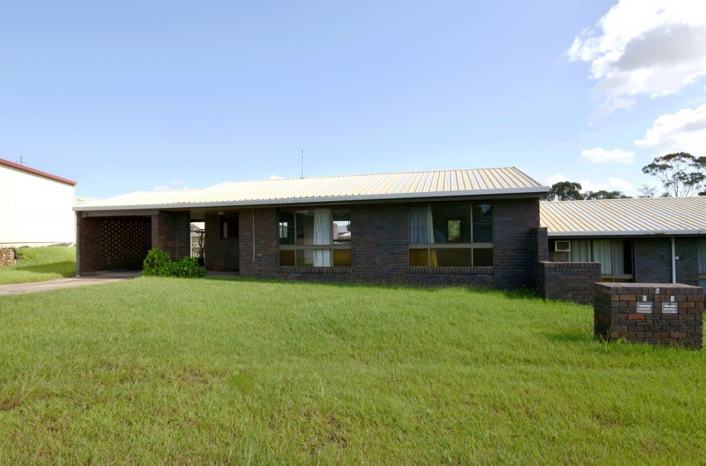 4a Camille St, Clinton, QLD 4680