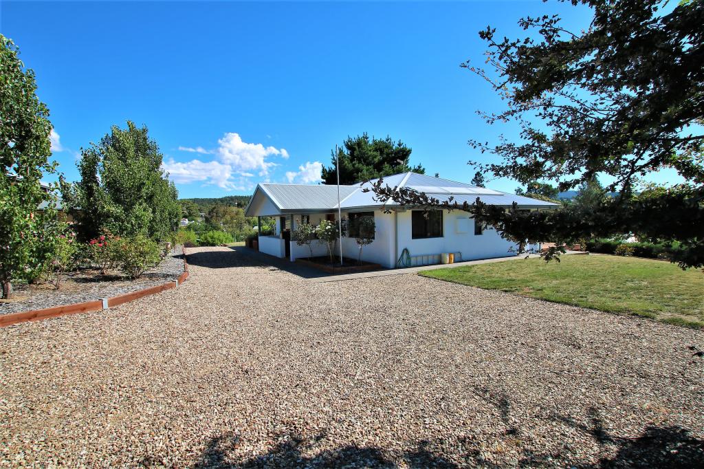 83 Soho St, Cooma, NSW 2630