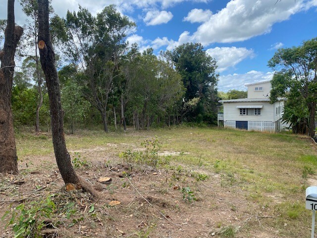 10 Ashton St, Macleay Island, QLD 4184