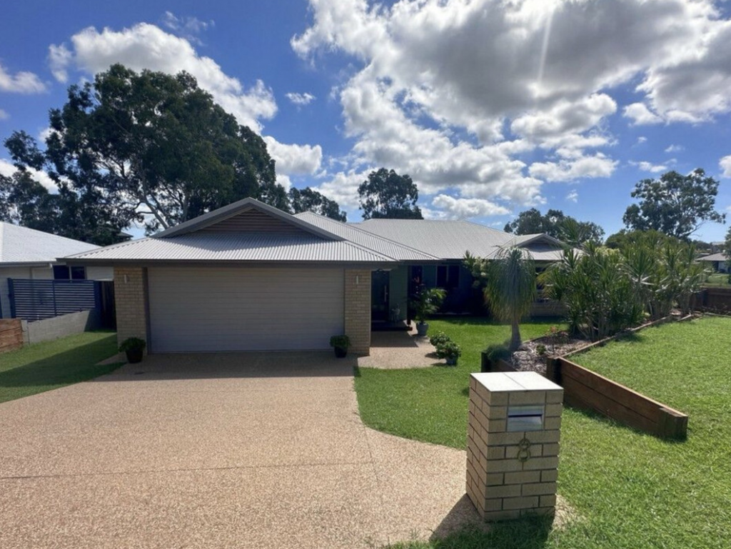 8 Sweetwater Ct, Ashfield, QLD 4670