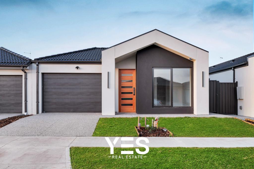 18 Talc St, Cranbourne East, VIC 3977