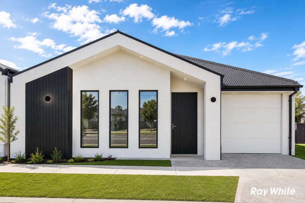 11 Citrine St, Mickleham, VIC 3064