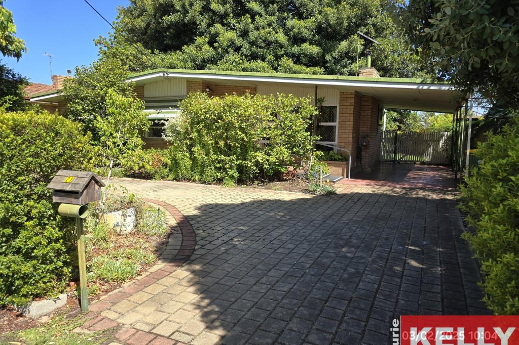 21 Beverley Rd, Cloverdale, WA 6105