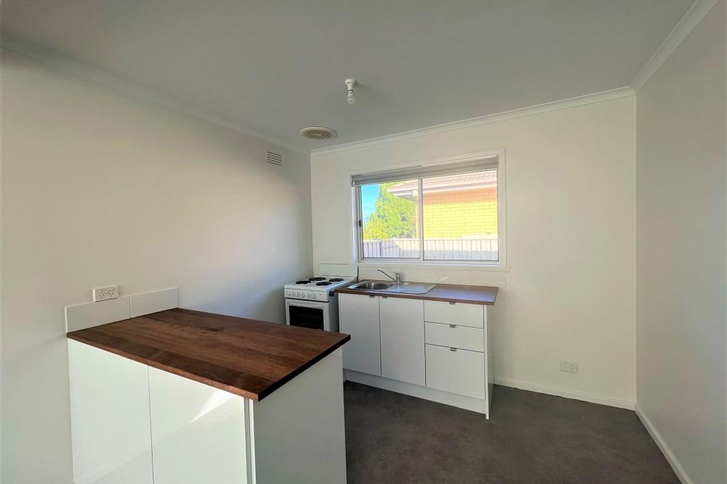 1/229 Anakie Rd, Bell Post Hill, VIC 3215