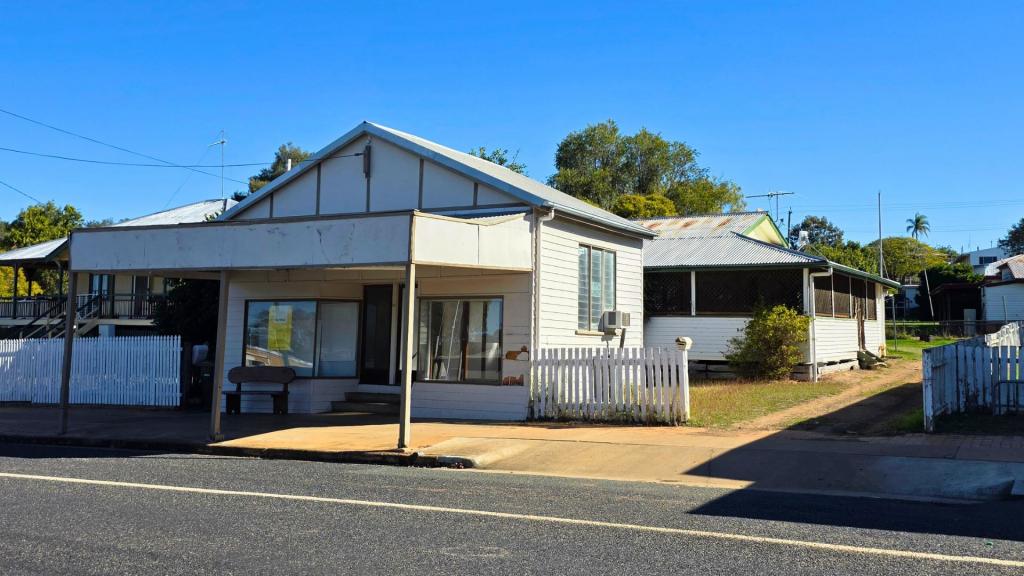 38 Moreton St, Eidsvold, QLD 4627