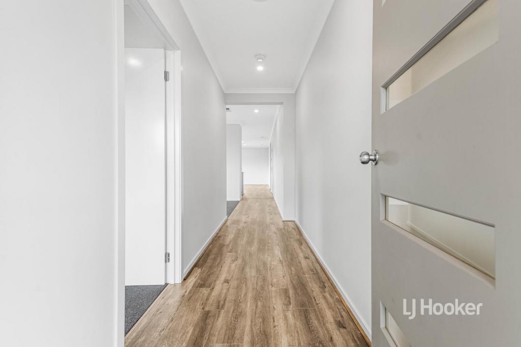 14 Brushtail St, Mambourin, VIC 3024