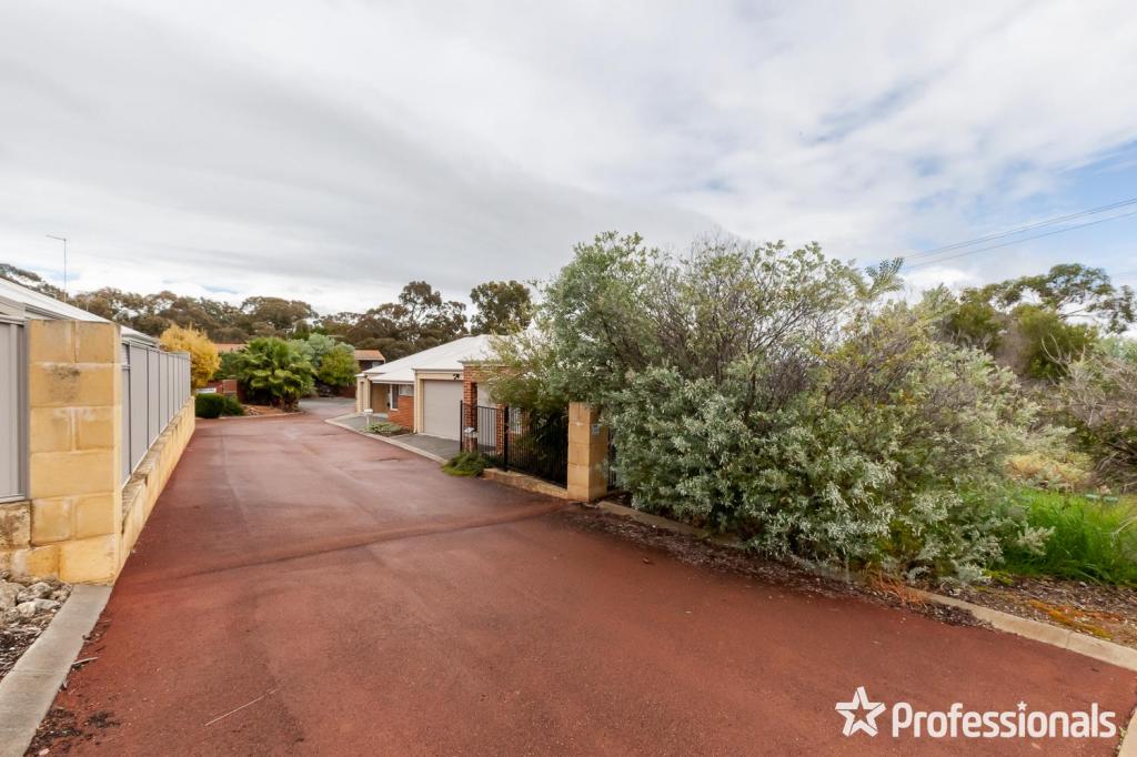 1/3 Marsh Rd, Mount Richon, WA 6112