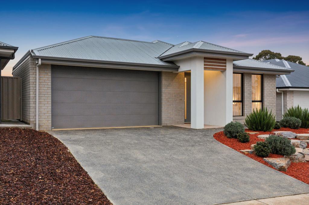 43 Aston Pde, Mount Barker, SA 5251