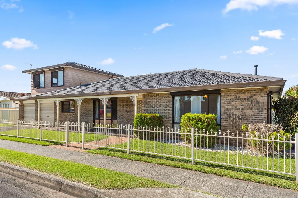 11 Woodford Ave, Warilla, NSW 2528