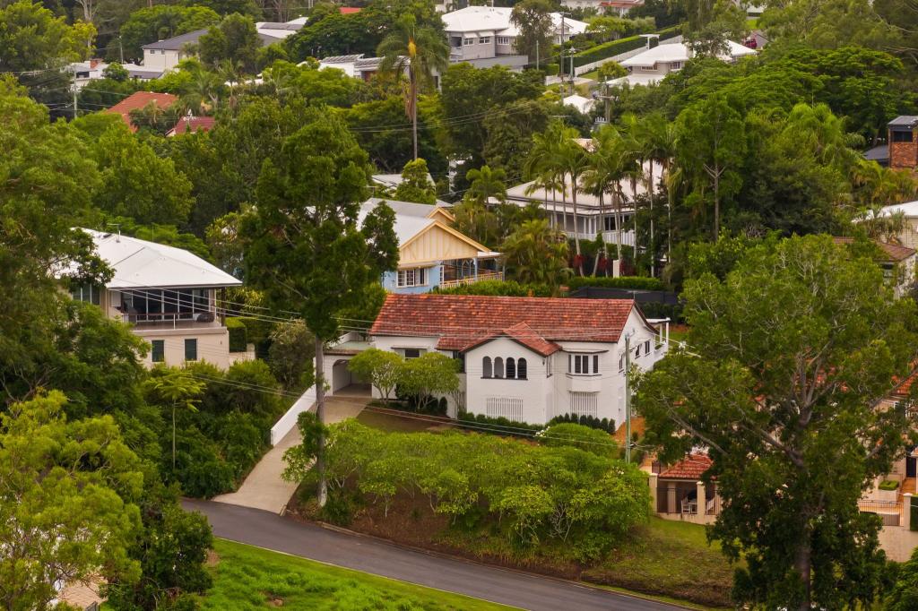 8 Ivy St, Indooroopilly, QLD 4068