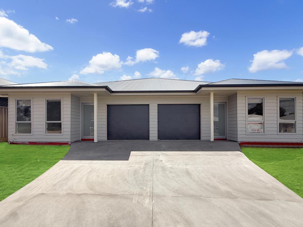1 & 2/42 Gibson St, Boorooma, NSW 2650