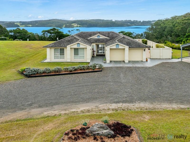 10 Oyster Lane, Narooma, NSW 2546