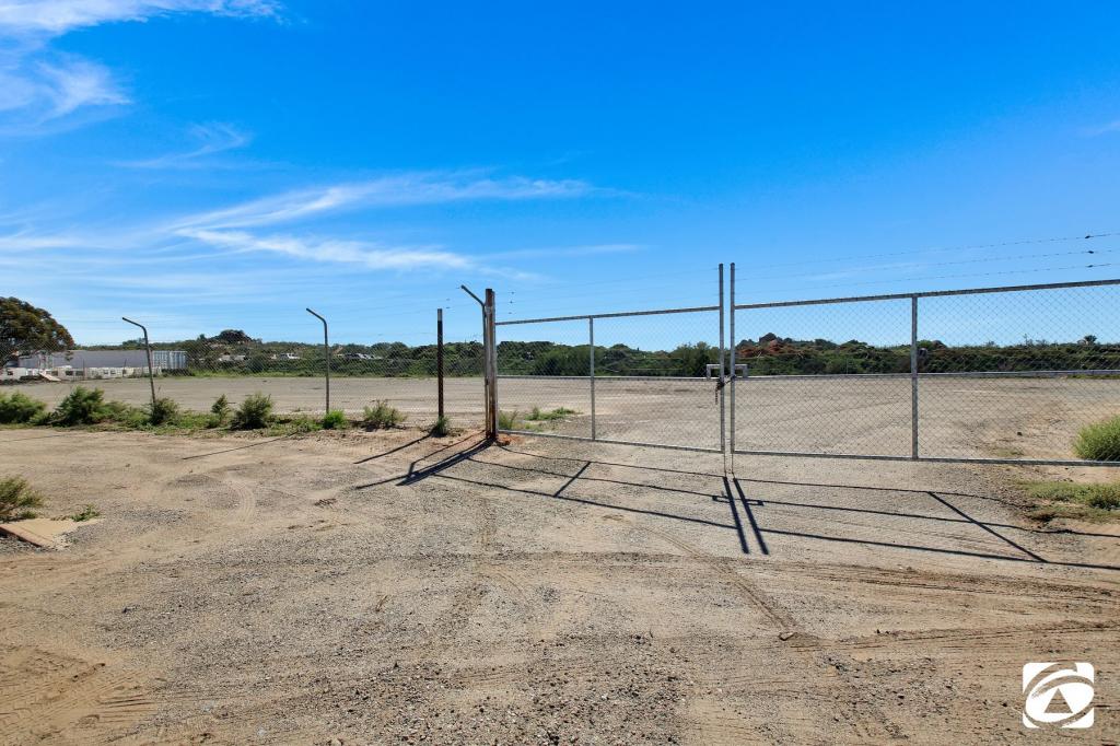 24 KANANDAH PL, BROKEN HILL, NSW 2880