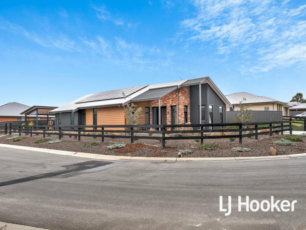 8 Dunnfield Dr, Mount Torrens, SA 5244