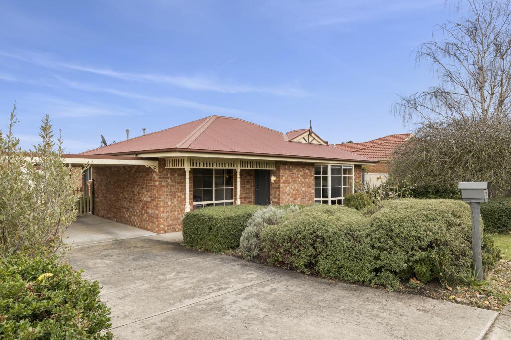 35 Warren St, Kyneton, VIC 3444