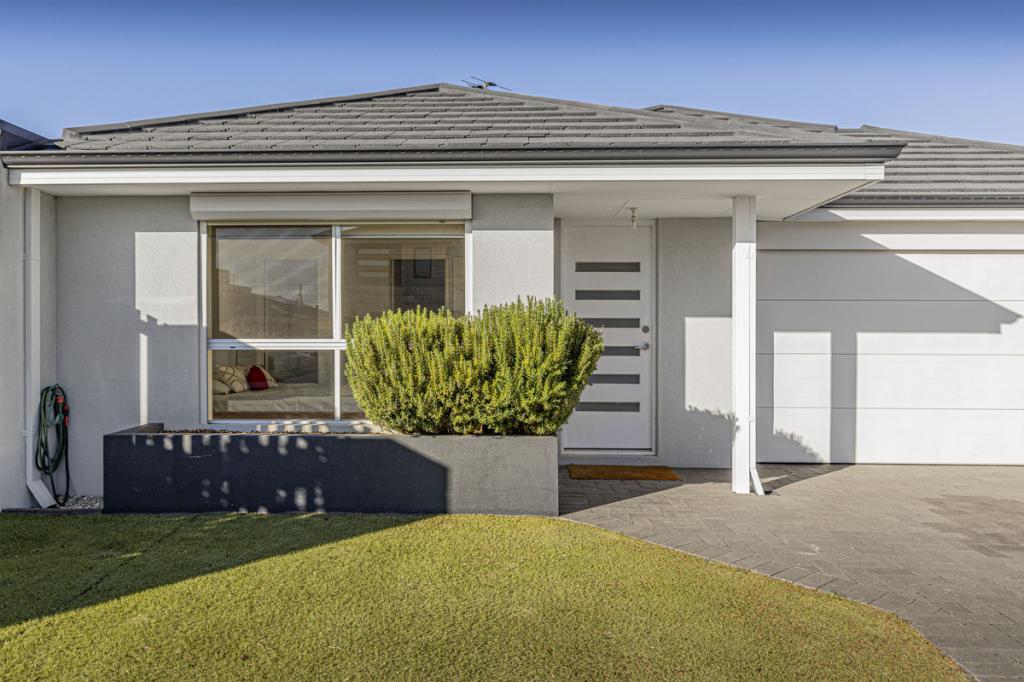 40 Graceland Ave, Landsdale, WA 6065