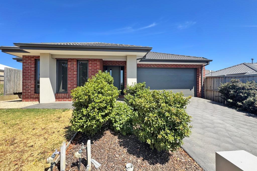 42 HARPER BVD, MOUNT DUNEED, VIC 3217