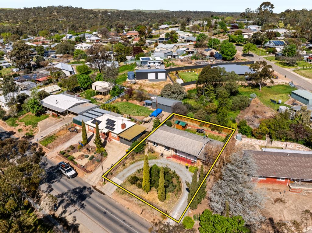 14 Powell St, Clare, SA 5453