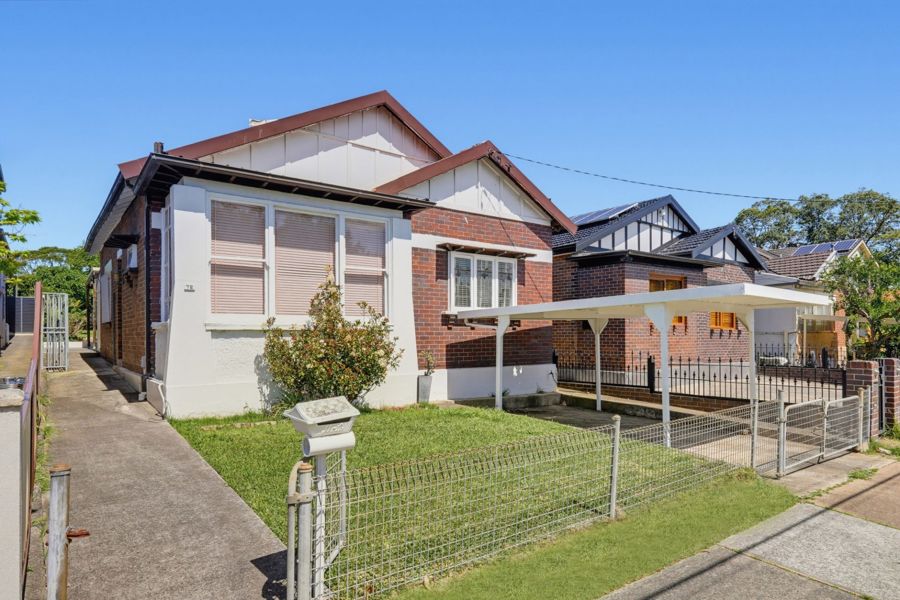 72 Yangoora Rd, Lakemba, NSW 2195