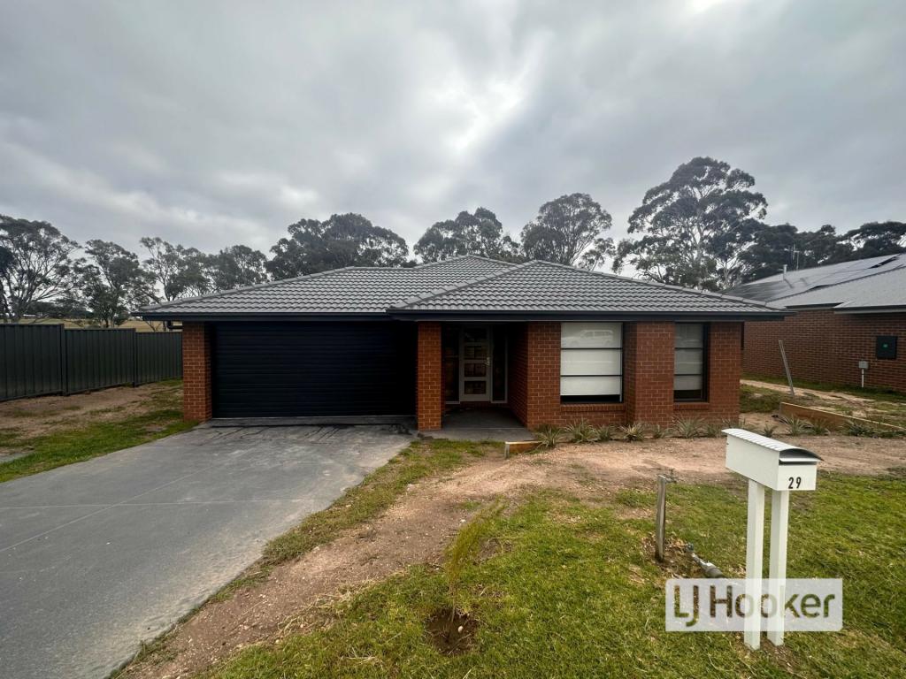 29 Houghton Cres, Eagle Point, VIC 3878