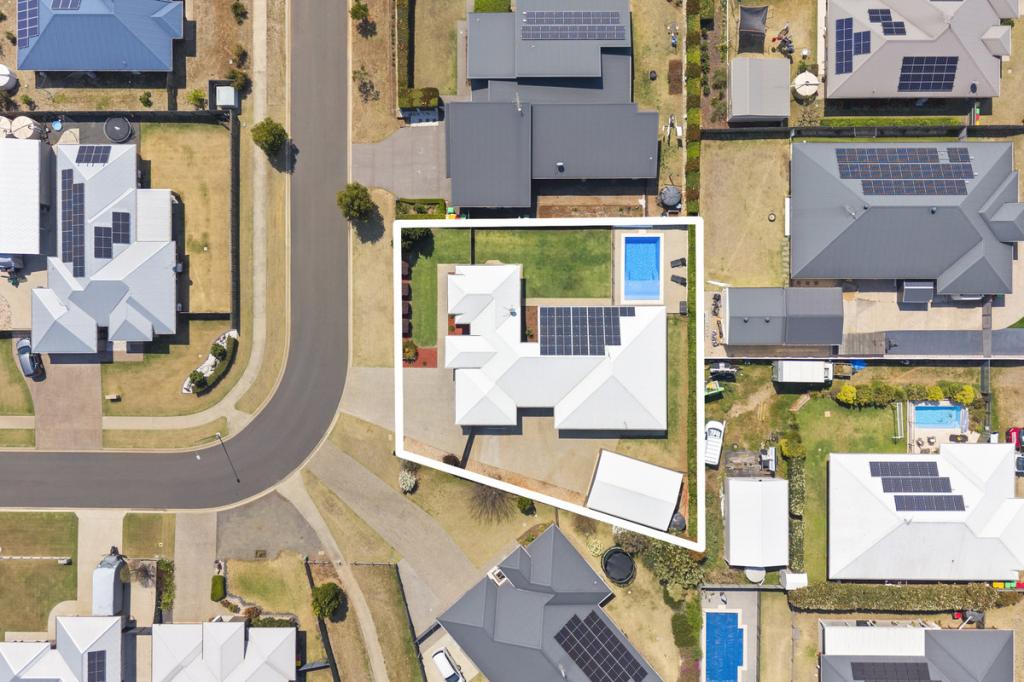 22 Kellett Dr, Westbrook, QLD 4350
