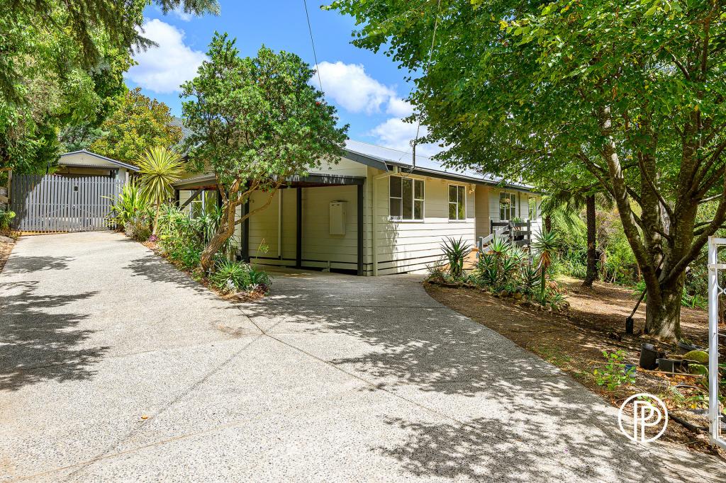 16 Rupert Rd, East Warburton, VIC 3799