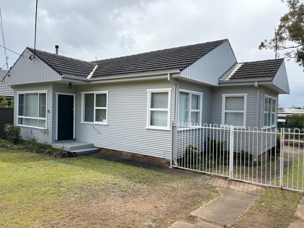 33 Rosedale Ave, Penrith, NSW 2750