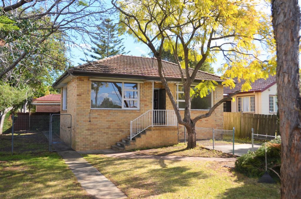 56 Portico Pde, Toongabbie, NSW 2146