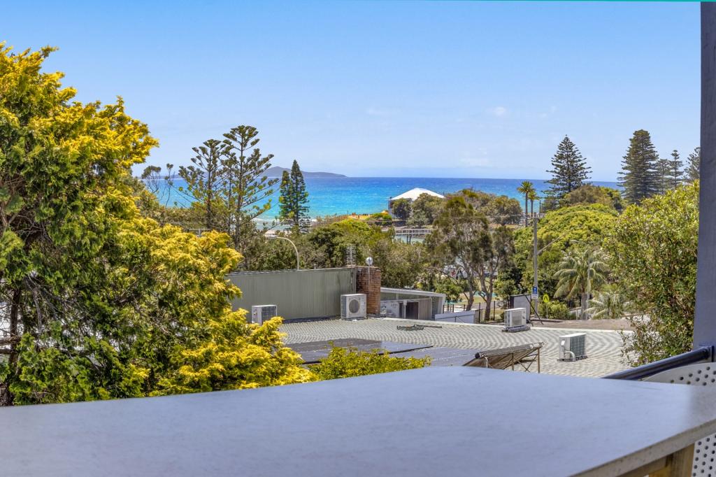 2 Hill St, Crescent Head, NSW 2440