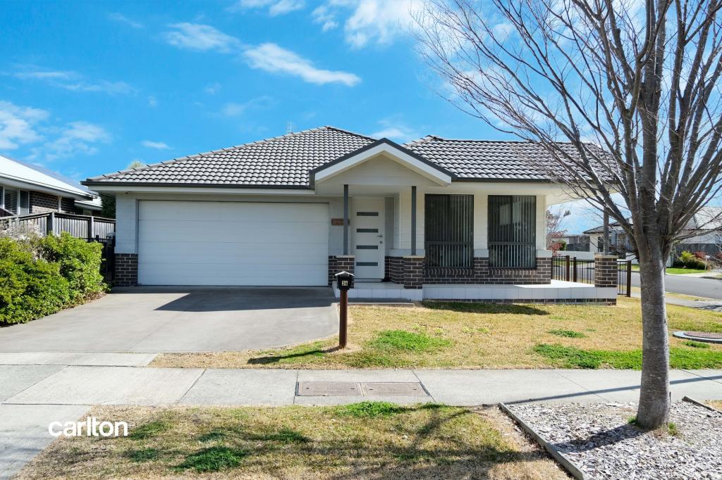 34 MACKELLAR CCT, RENWICK, NSW 2575