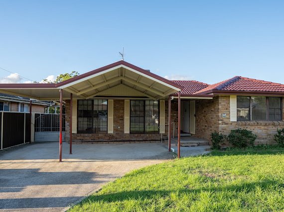 10 Supply Ave, Lurnea, NSW 2170