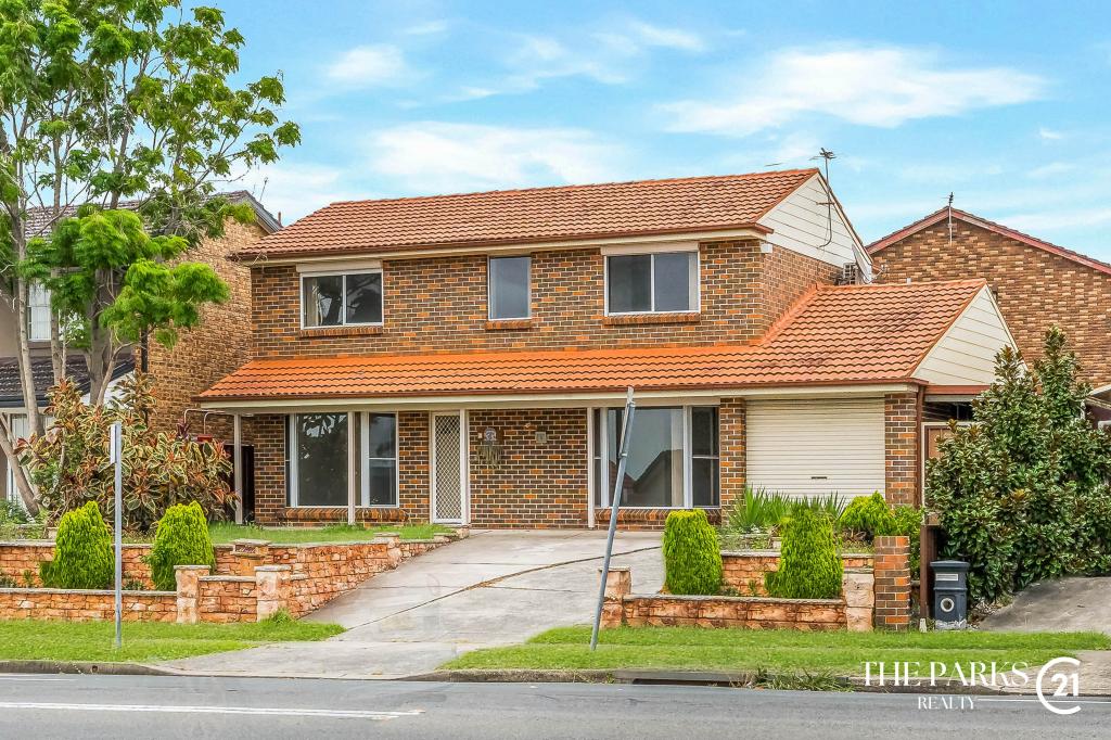 3 Mimosa Rd, Bossley Park, NSW 2176