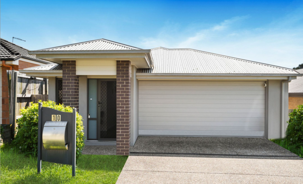 10 SWIFT CL, REDBANK PLAINS, QLD 4301