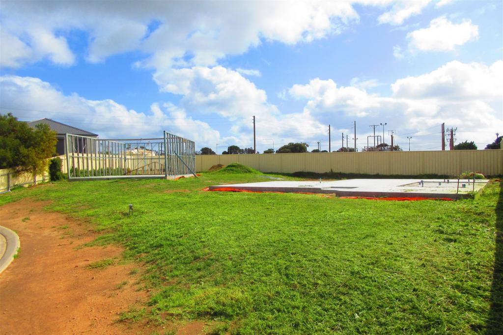 10 Bullock St, Ardrossan, SA 5571