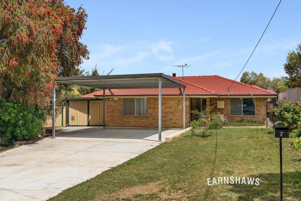 7 Carlton Pl, Swan View, WA 6056