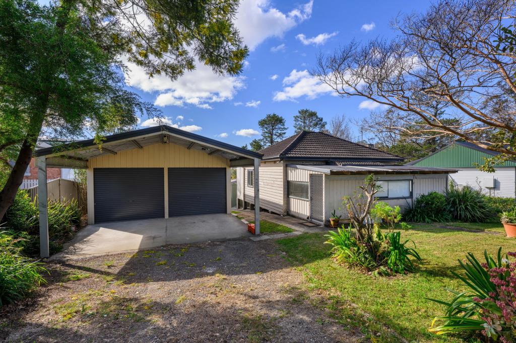17 Railway Ave, Faulconbridge, NSW 2776