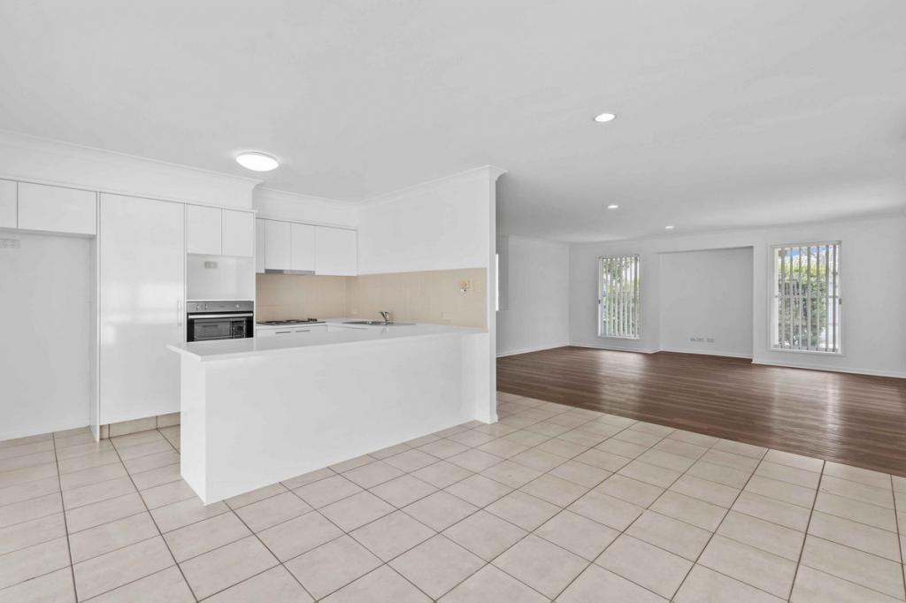 48 Seville Cct, Burleigh Waters, QLD 4220