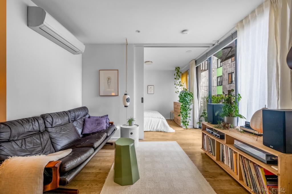 203/479 CARDIGAN ST, CARLTON, VIC 3053