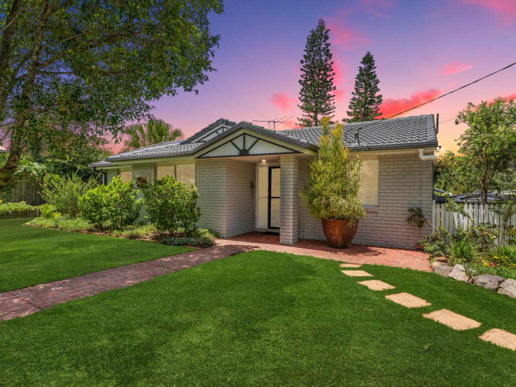 5 College Rd, Karana Downs, QLD 4306