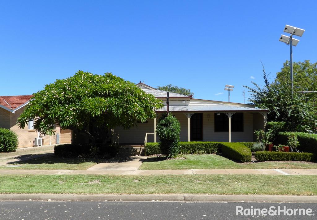 17 Frome St, Moree, NSW 2400