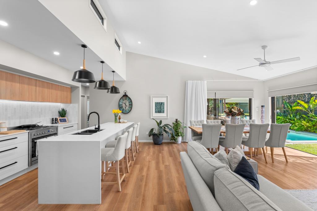 22 Golden Pine Way, Palmwoods, QLD 4555