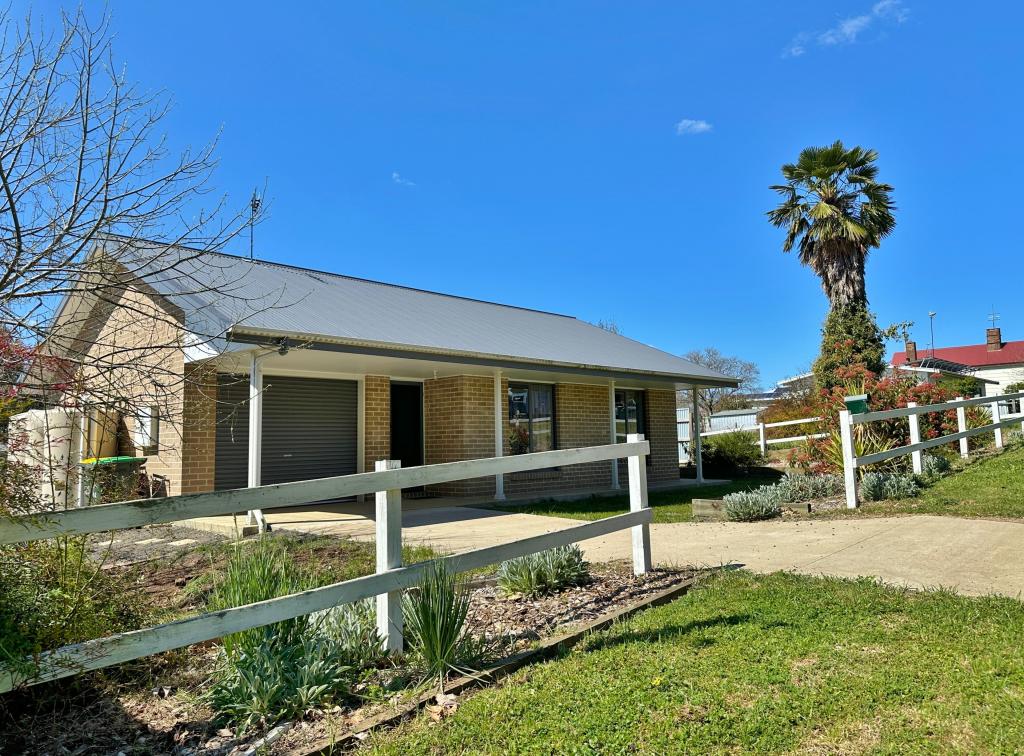 125 Binalong St, Harden, NSW 2587