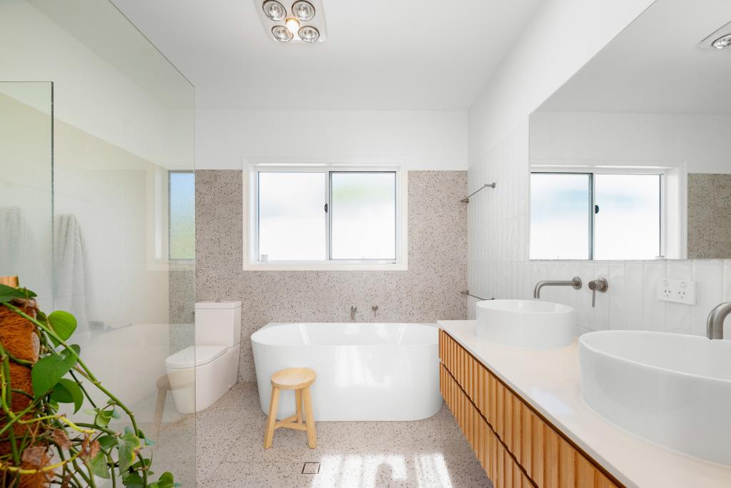 6 Brenda St, Morningside, QLD 4170