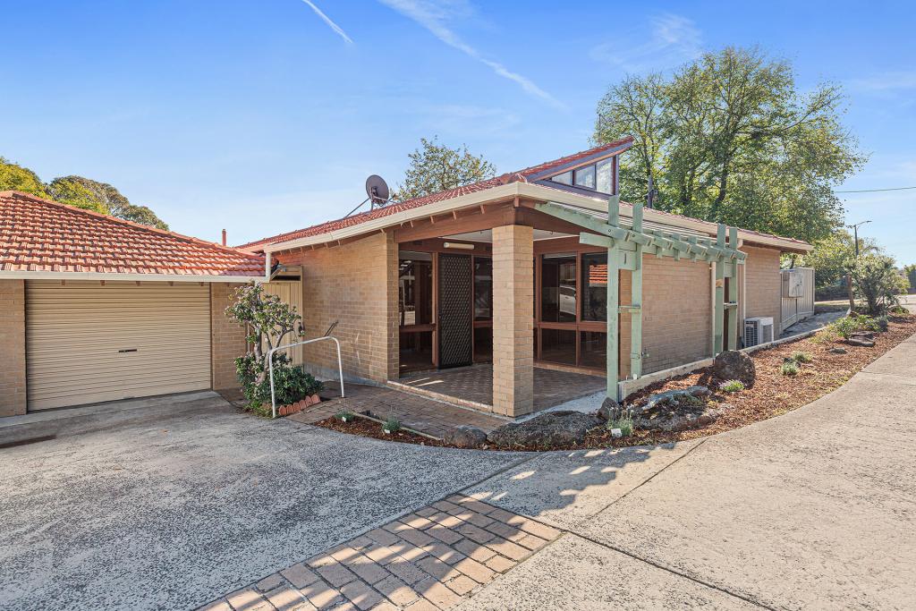 1/122 High St, Berwick, VIC 3806
