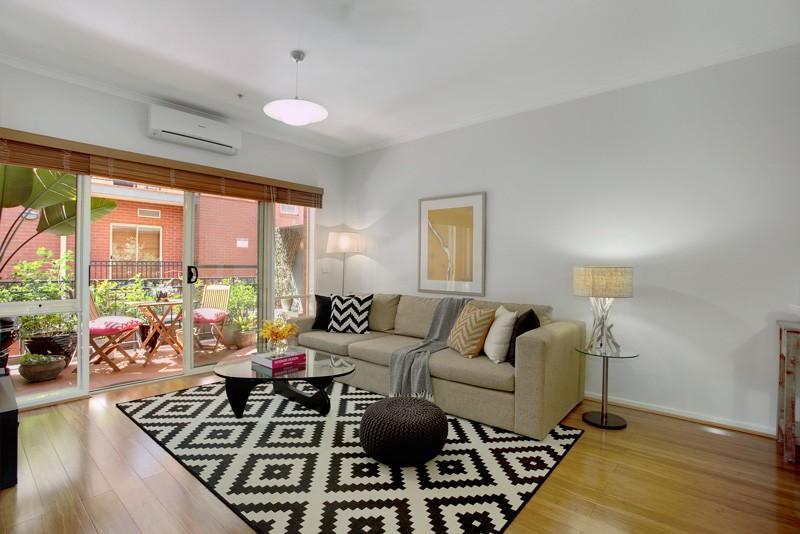 4/8 Mawbey St, Kensington, VIC 3031